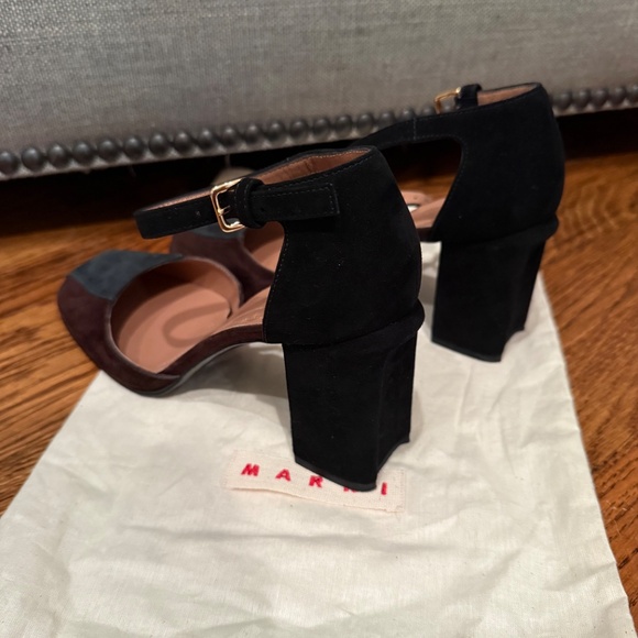 Marni Suede D’Orsay Pumps - Picture 2 of 3